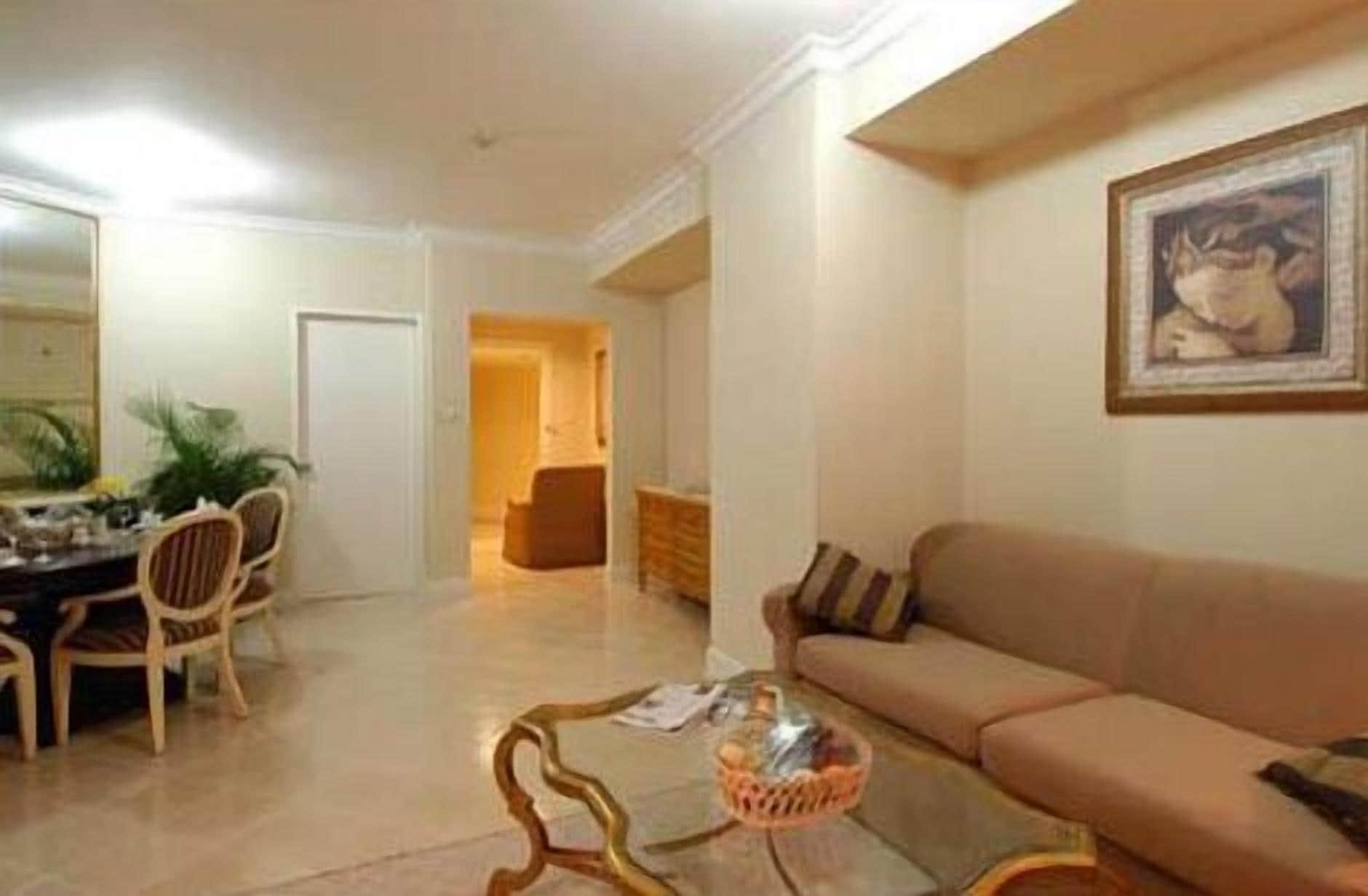 Batavia Hotel & Serviced Apartments Dżakarta Zewnętrze zdjęcie