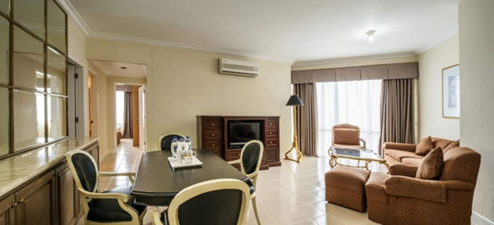 Batavia Hotel & Serviced Apartments Dżakarta Zewnętrze zdjęcie