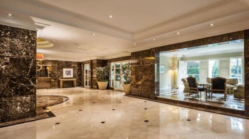 Batavia Hotel & Serviced Apartments Dżakarta Zewnętrze zdjęcie
