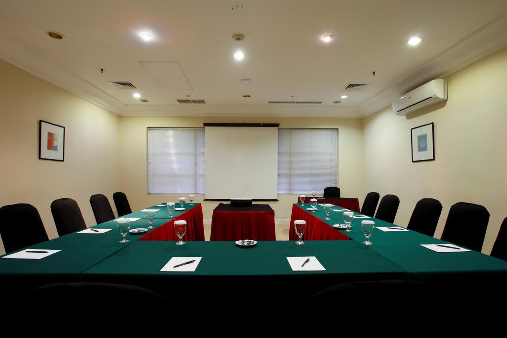 Batavia Hotel & Serviced Apartments Dżakarta Zewnętrze zdjęcie