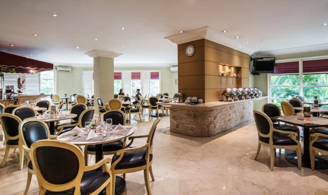 Batavia Hotel & Serviced Apartments Dżakarta Zewnętrze zdjęcie