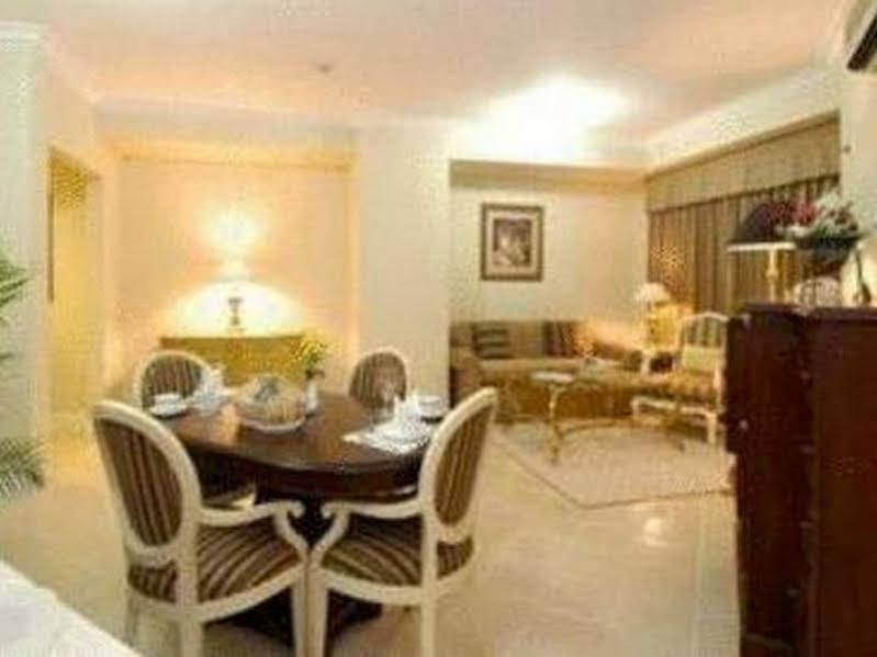 Batavia Hotel & Serviced Apartments Dżakarta Zewnętrze zdjęcie